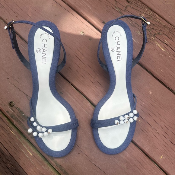 Chanel Elgant Navy Blue Slingback Heel Size 41 - Picture 1 of 3